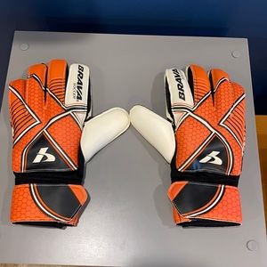 Bravo Defender Men’s Soccer Goalie Gloves